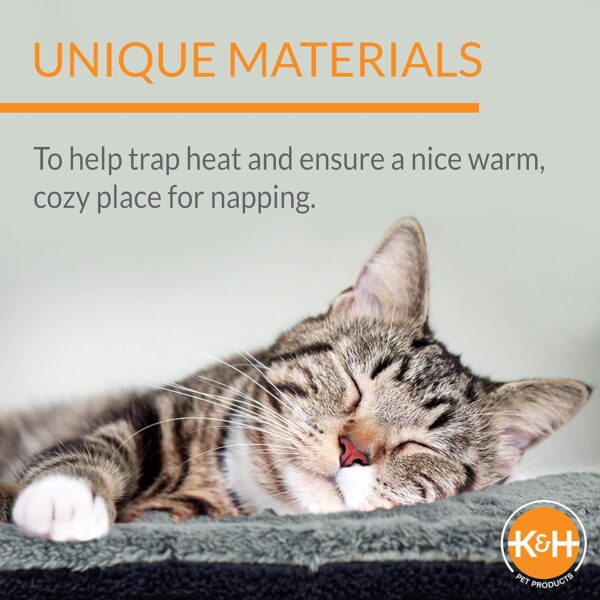 K&H Pet Products Self Warming Cat Bed Pad, Self Heating Thermal Cat and Dog Cat Warmer Mat for Wild and Indoor Cats, Oatmeal/Chocolate, 21 x 17 Inch